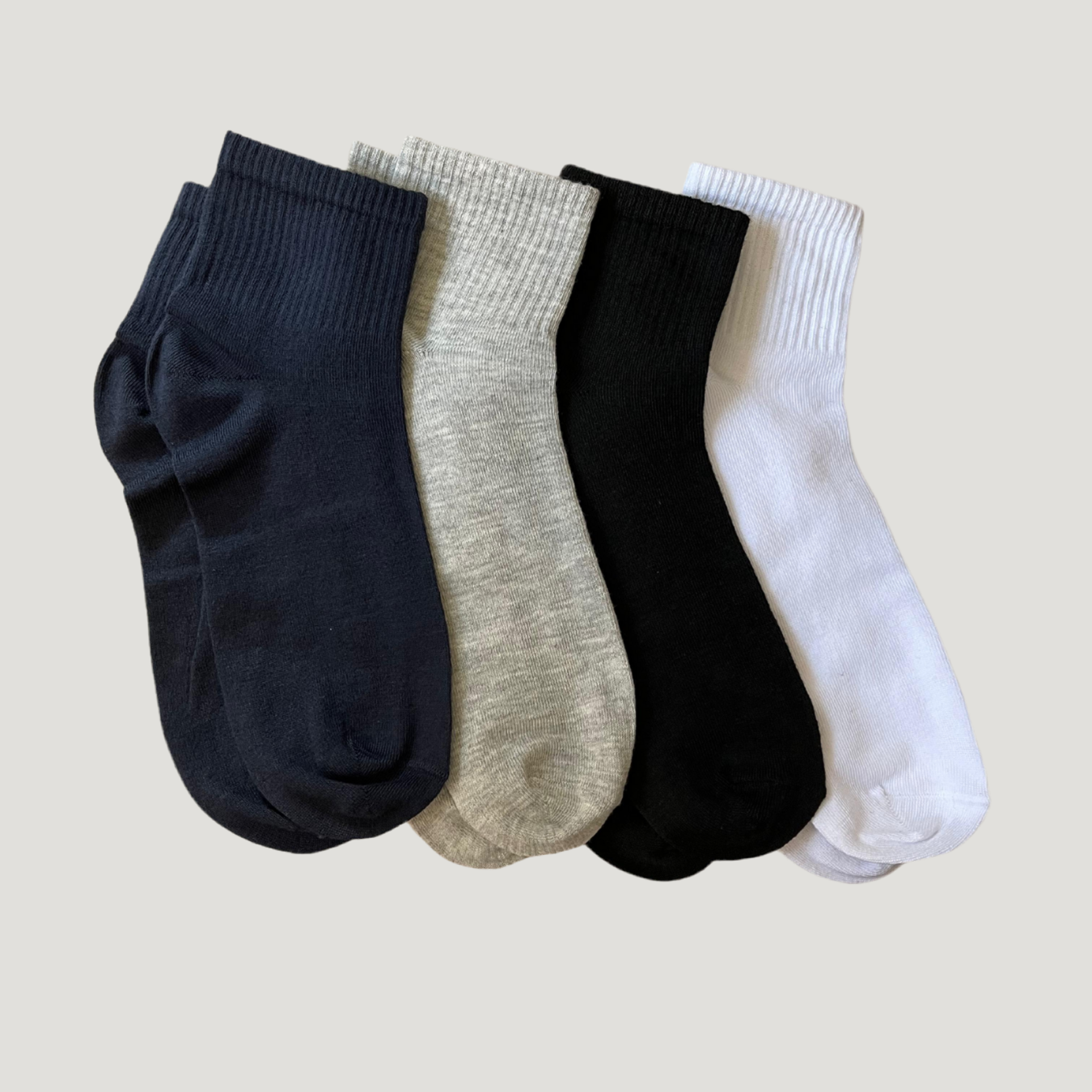 Men - Mid-Length Light (خفيف) Cotton Socks - Pack of 3 Pairs - عبوة تحتوي على 3 أزواج